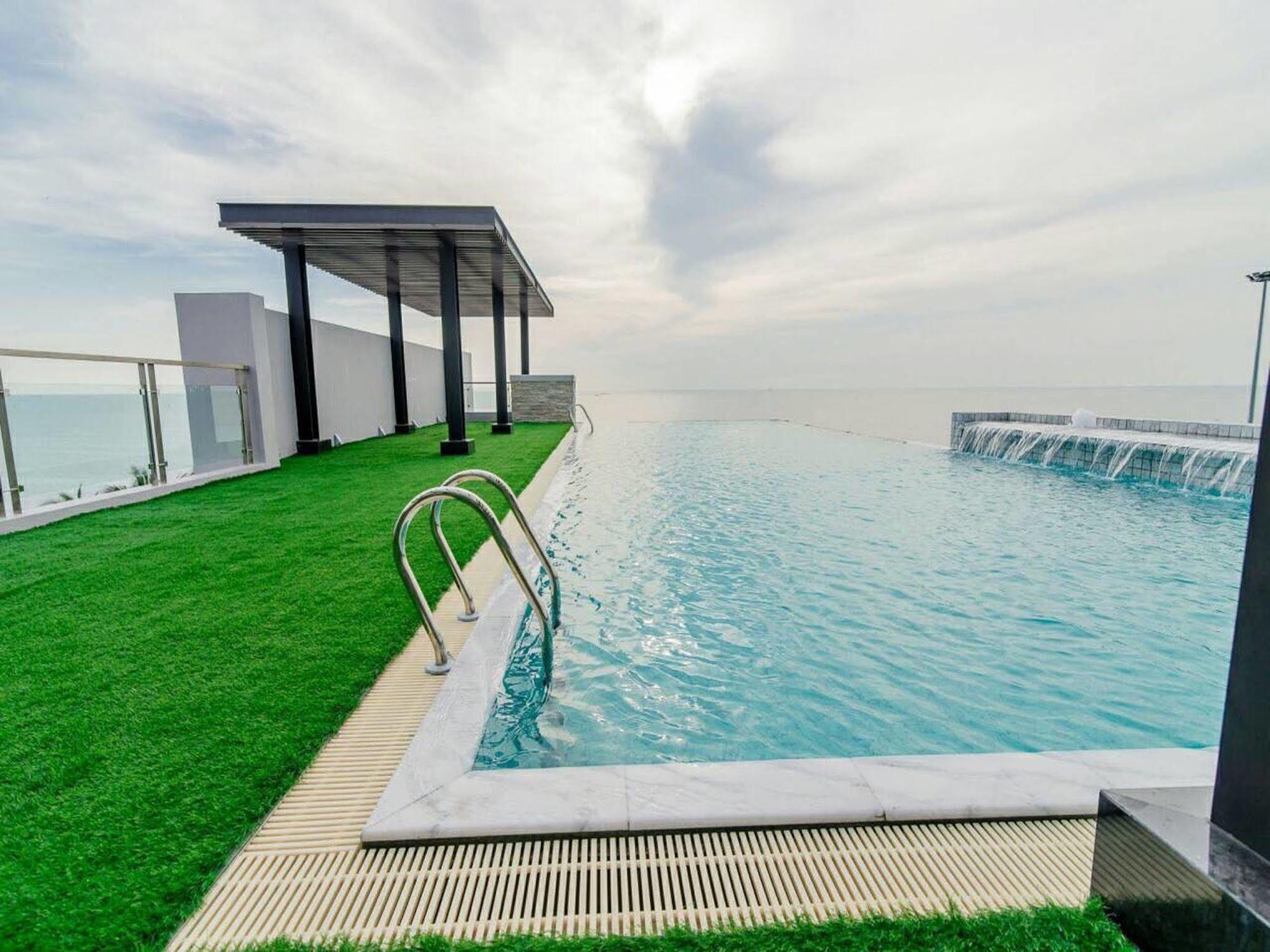 Panitar Haus Hotel Chonburi Buitenkant foto