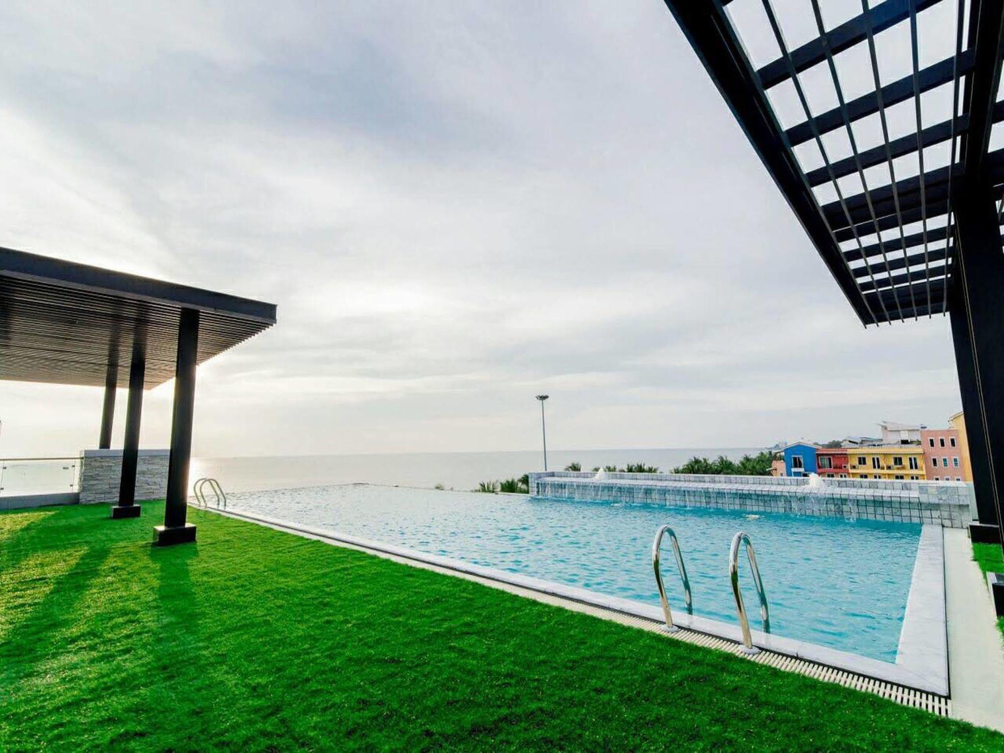 Panitar Haus Hotel Chonburi Buitenkant foto