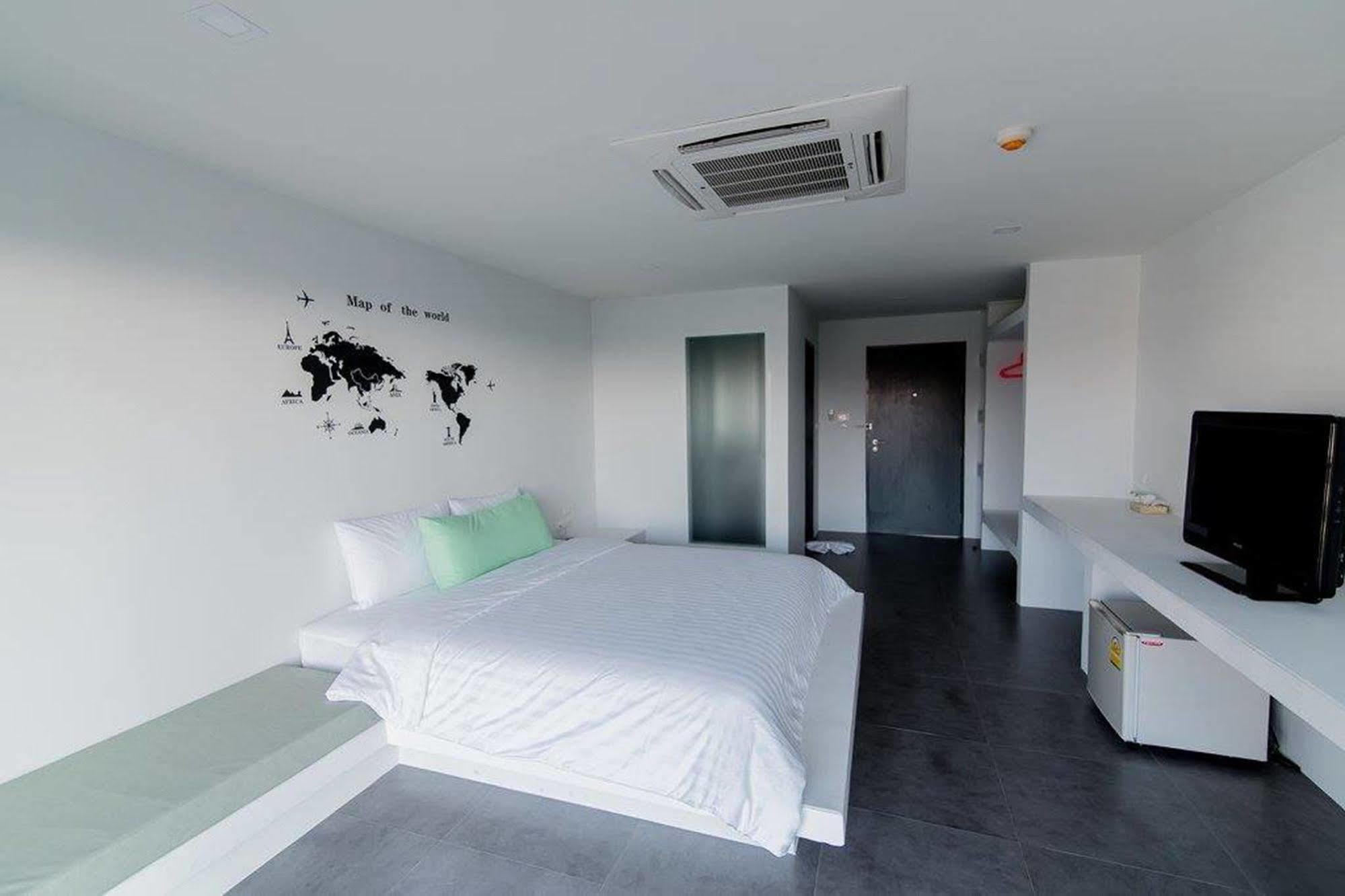 Panitar Haus Hotel Chonburi Buitenkant foto